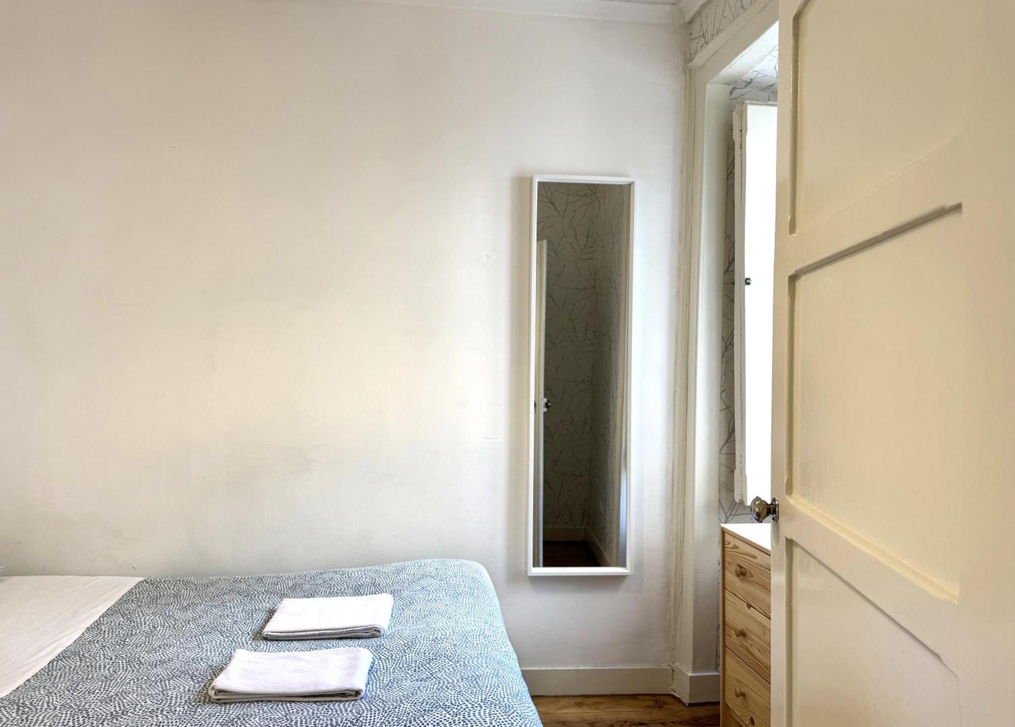Casa De Baixo Apartment Lisbon Luaran gambar